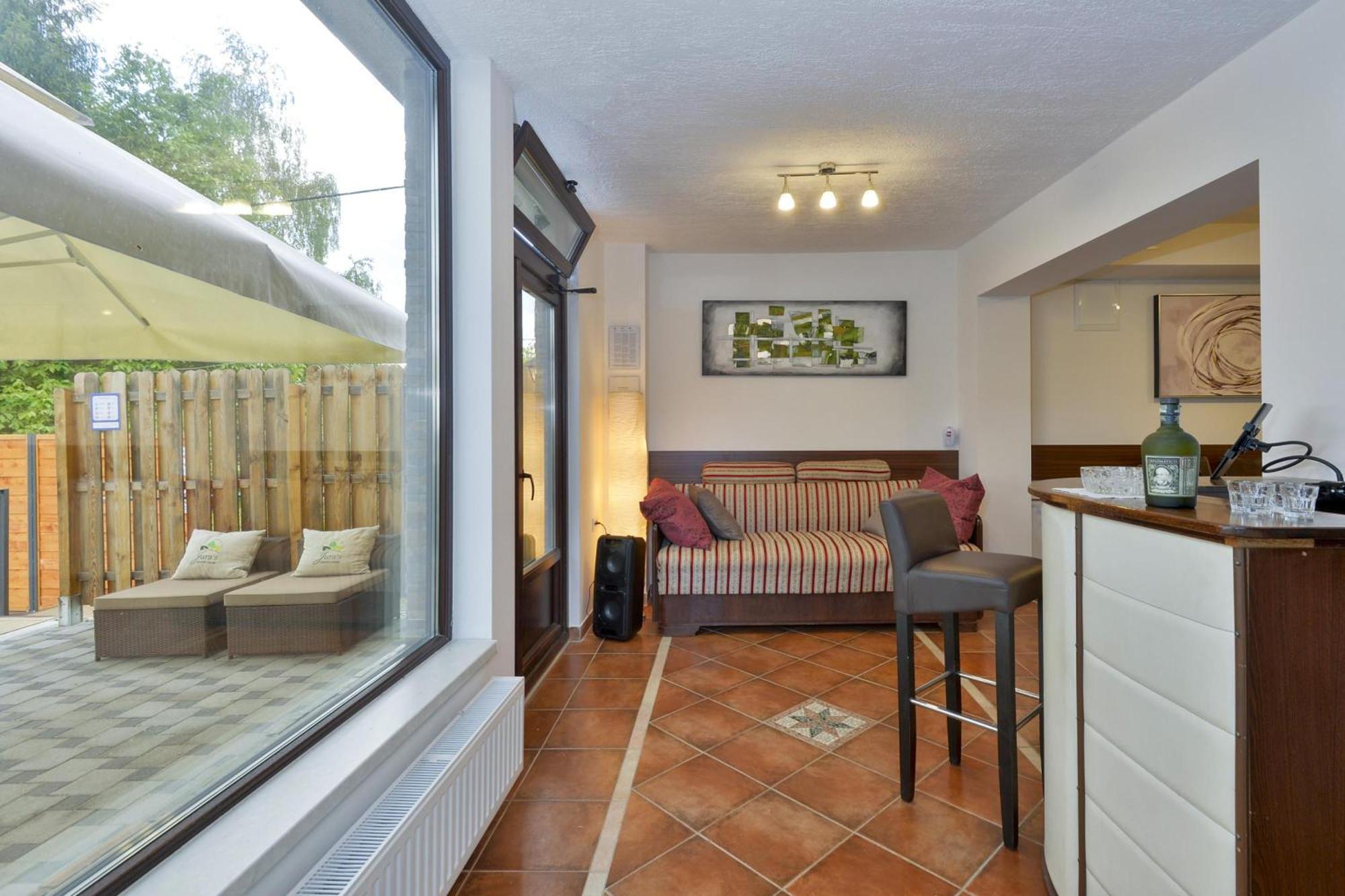 Jura'S Wellness House - Happy Rentals Biskupec Zelinski Bagian luar foto