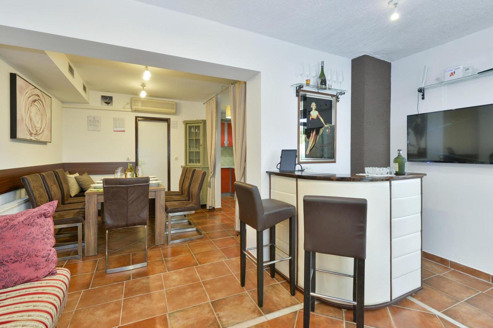 Jura'S Wellness House - Happy Rentals Biskupec Zelinski Bagian luar foto