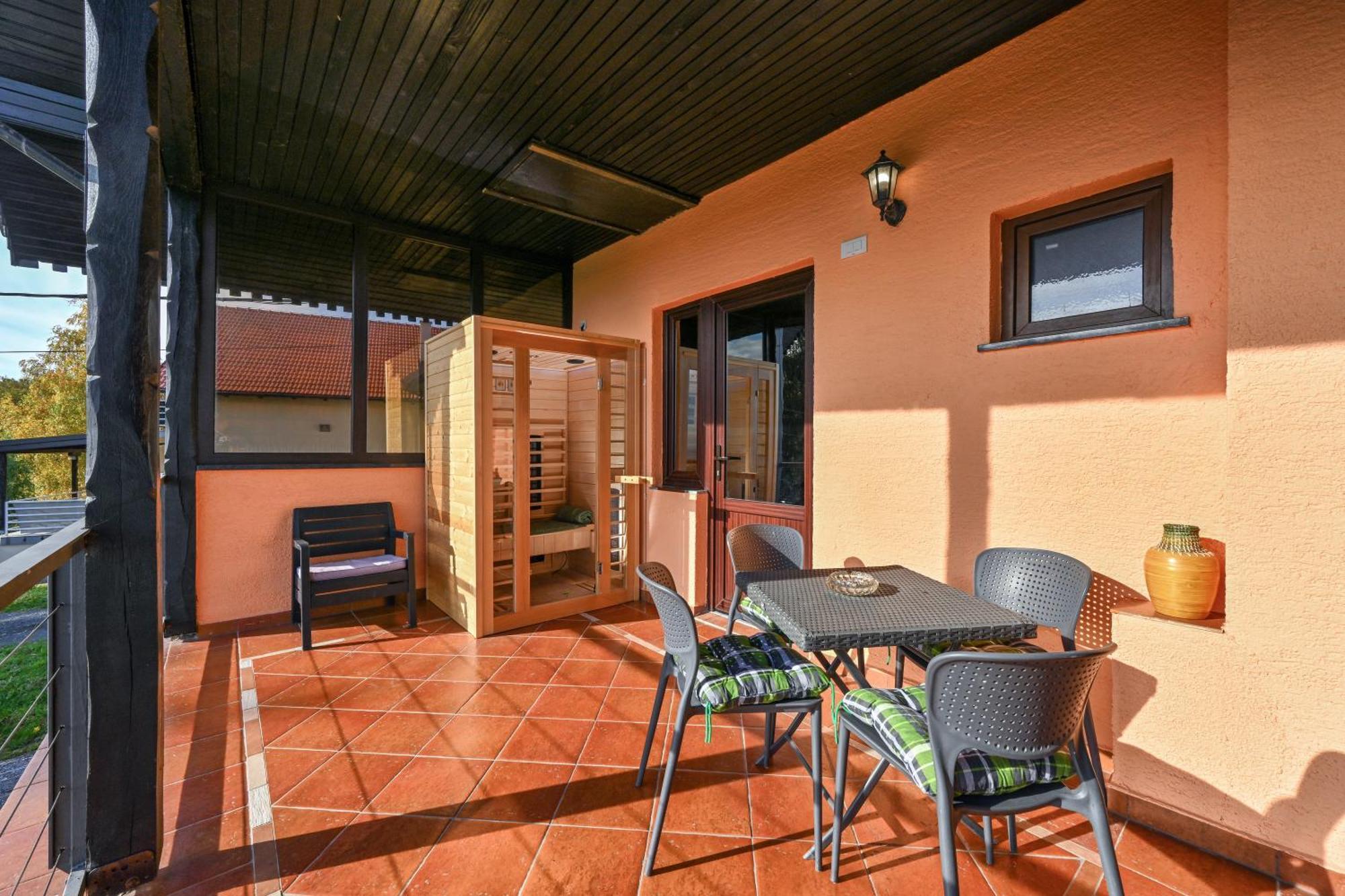 Jura'S Wellness House - Happy Rentals Biskupec Zelinski Bagian luar foto